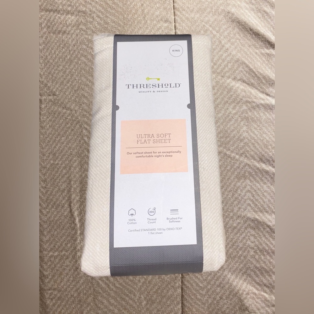 300 Thread Count Ultra Soft Flat Sheet - Threshold™ King Size Tan Herringbone